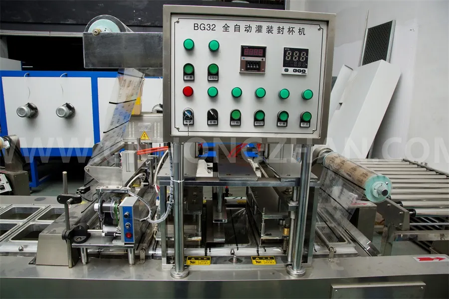 Bg32A Automatic Cup Filling Sealing Machine for Juice with Particle